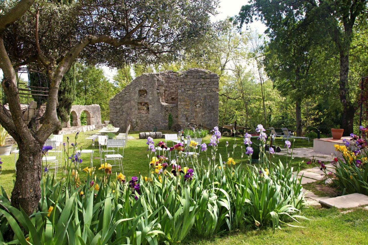 La Magnanerie D'Hotes ,Le Jardin Secret Sauve Buitenkant foto